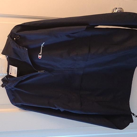 Champion pullover rain/ wind breaker - Picture 1 of 7